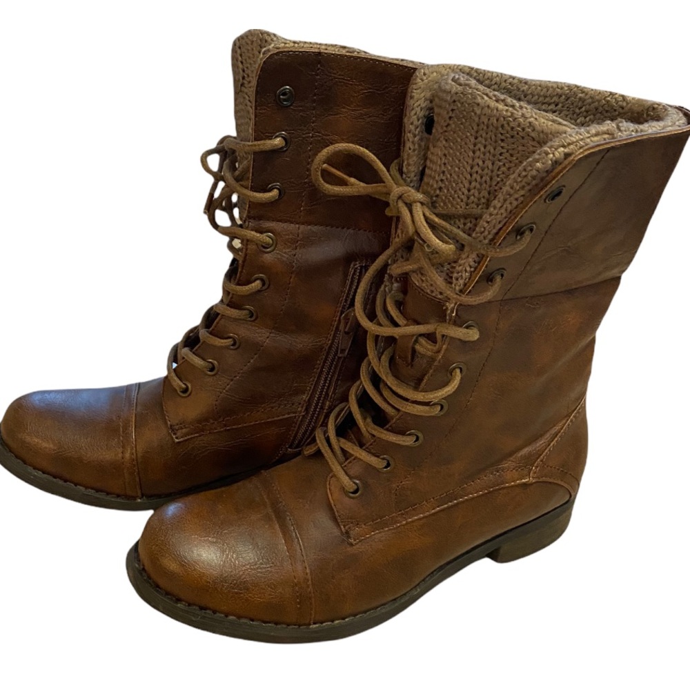 **LAST PRICE DROP** Alberto women’s combat boots size US8